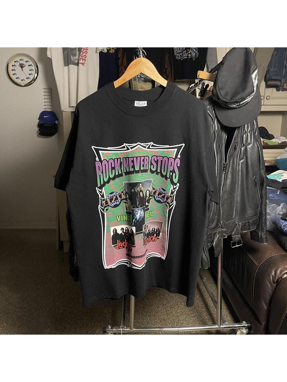 Vintage 2002 Tesla Rock Never Stops Band Shirt